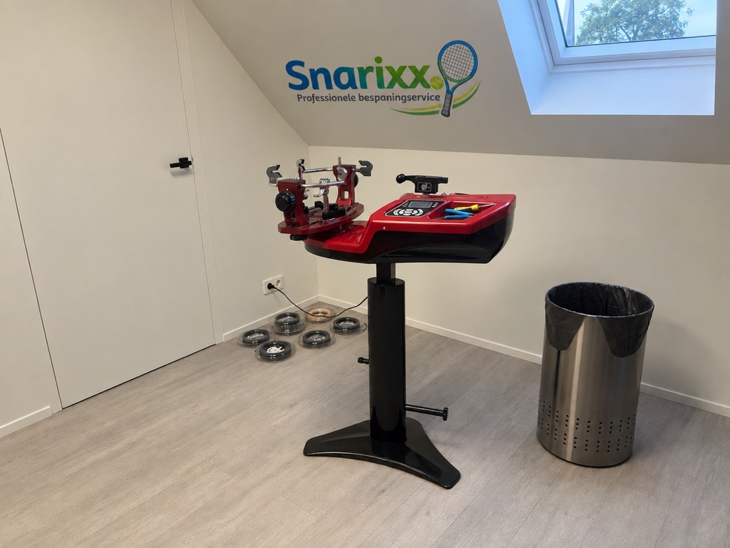 De Snarixx-bespanningsmachine in het atelier